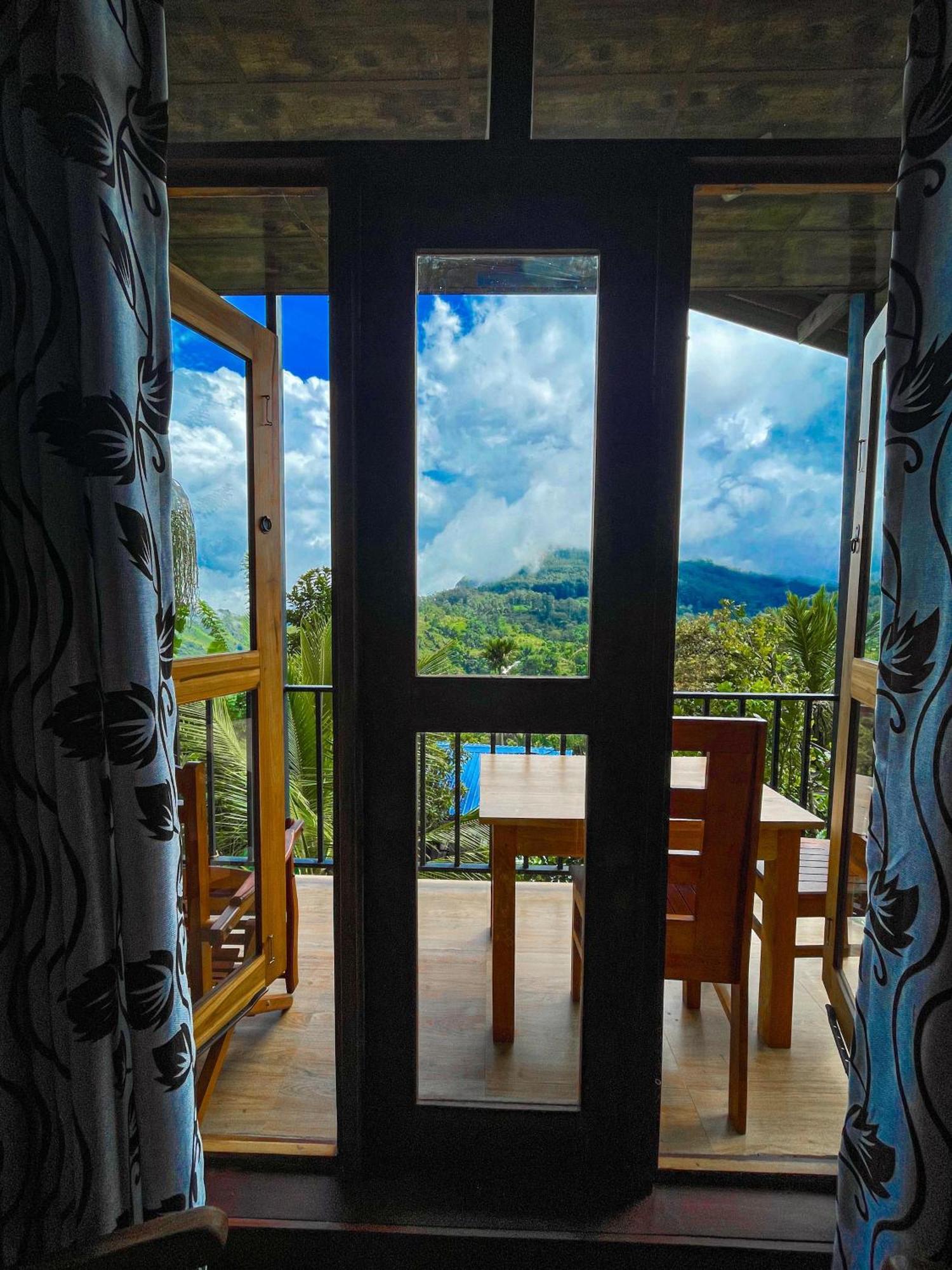 Rock View Cottage เอลลา ภายนอก รูปภาพ